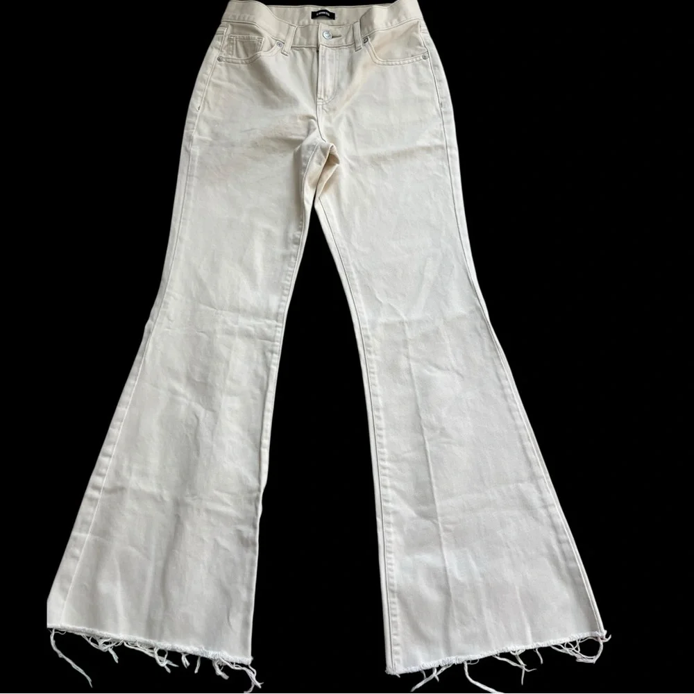 Express stylish 70s